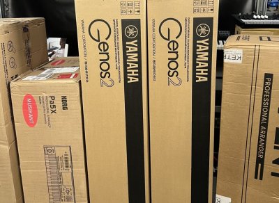 Yamaha Genos2 76-key, Yamaha Genos, Yamaha Tyros5